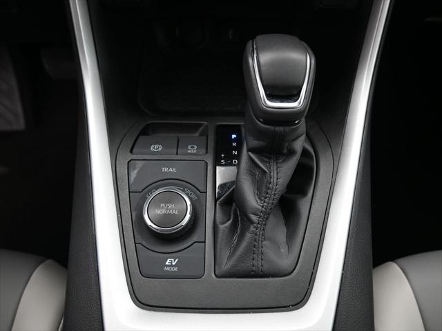 Photo of 2022 Blizzard Pearl Toyota RAV4 Hybrid