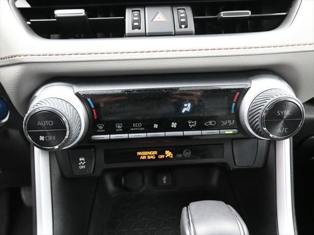 Photo of 2022 Blizzard Pearl Toyota RAV4 Hybrid