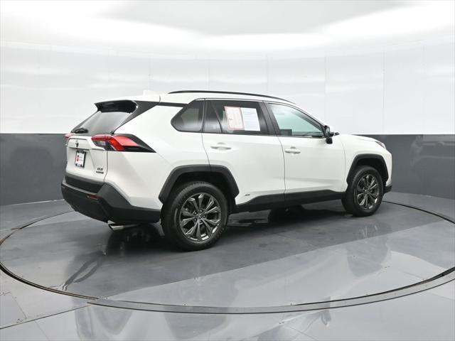 Photo of 2022 Blizzard Pearl Toyota RAV4 Hybrid