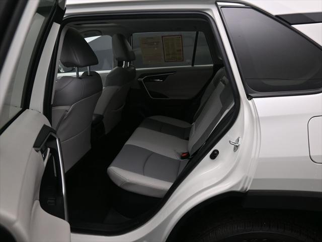 Photo of 2022 Blizzard Pearl Toyota RAV4 Hybrid