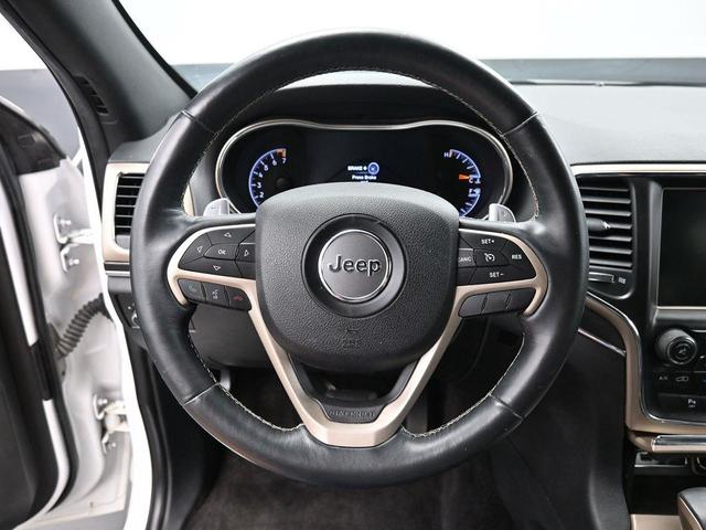 Photo of 2016 Bright White Clearcoat Jeep Grand Cherokee