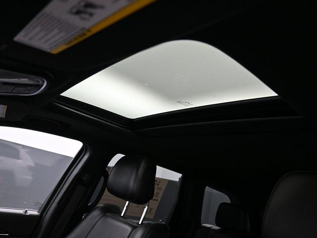 Photo of 2016 Bright White Clearcoat Jeep Grand Cherokee