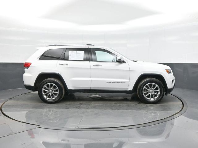 Photo of 2016 Bright White Clearcoat Jeep Grand Cherokee