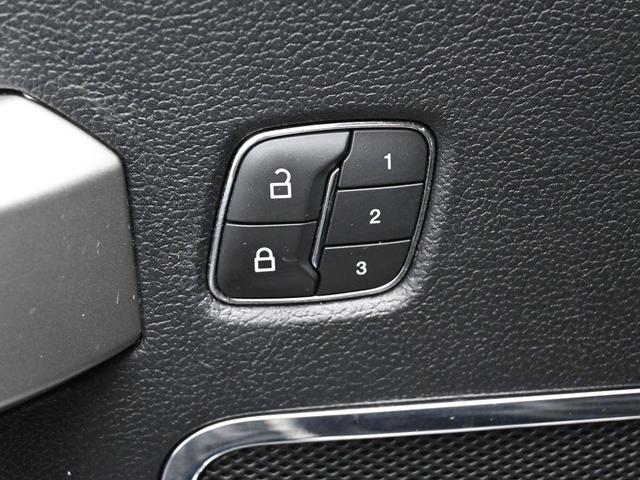Photo of 2020 Star White Metallic Tri-Coat Ford F-150