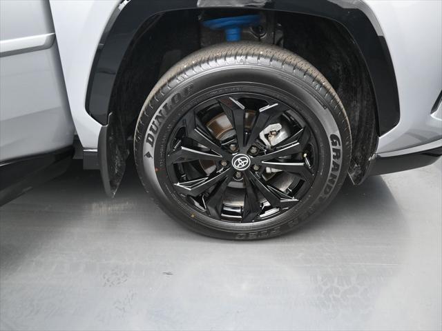 Photo of 2025 Silver Sky Toyota RAV4 Hybrid