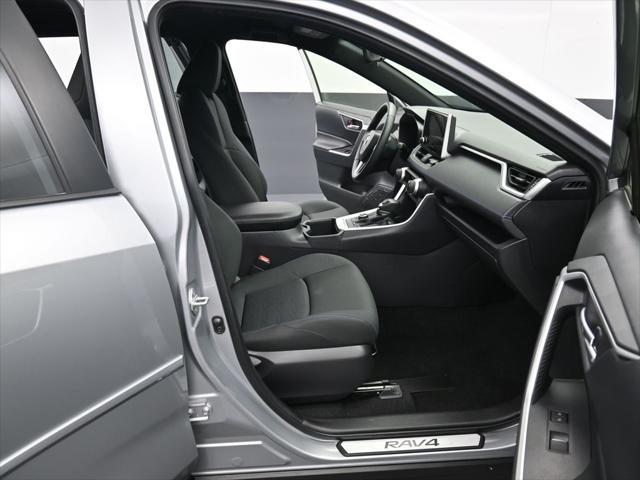 Photo of 2025 Silver Sky Toyota RAV4 Hybrid