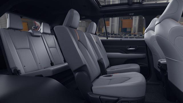 Photo of 2026 Ruby Flare Pearl Toyota Grand Highlander Hybrid