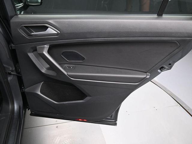 Photo of 2021 Platinum Gray Metallic Volkswagen Tiguan