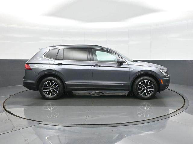 Photo of 2021 Platinum Gray Metallic Volkswagen Tiguan
