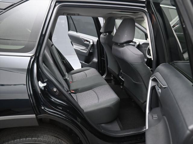 Photo of 2019 Midnight Black Metallic Toyota RAV4
