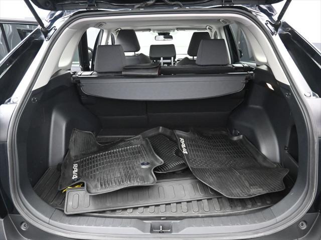 Photo of 2019 Midnight Black Metallic Toyota RAV4