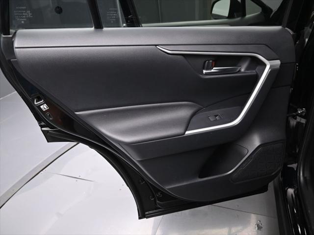 Photo of 2019 Midnight Black Metallic Toyota RAV4