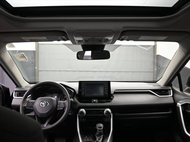 Photo of 2019 Midnight Black Metallic Toyota RAV4