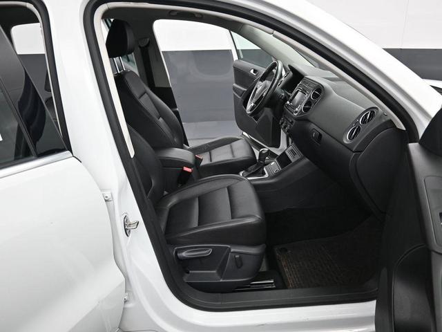Photo of 2014 Pure White Volkswagen Tiguan