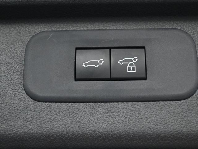 Photo of 2025 Midnight Black Toyota Grand Highlander
