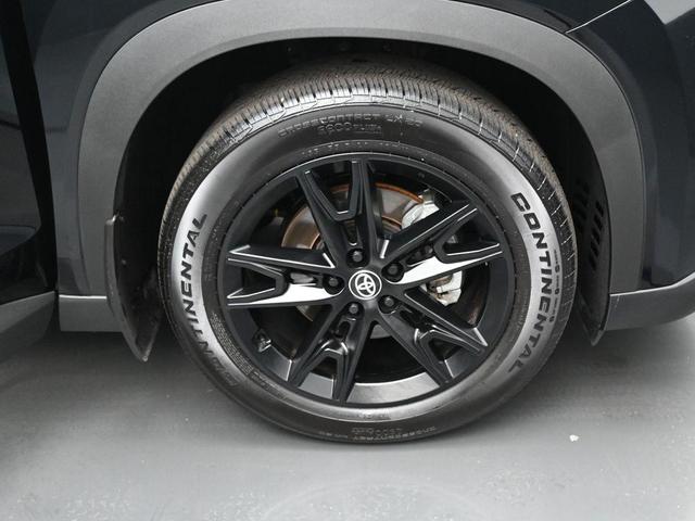 Photo of 2025 Midnight Black Toyota Grand Highlander