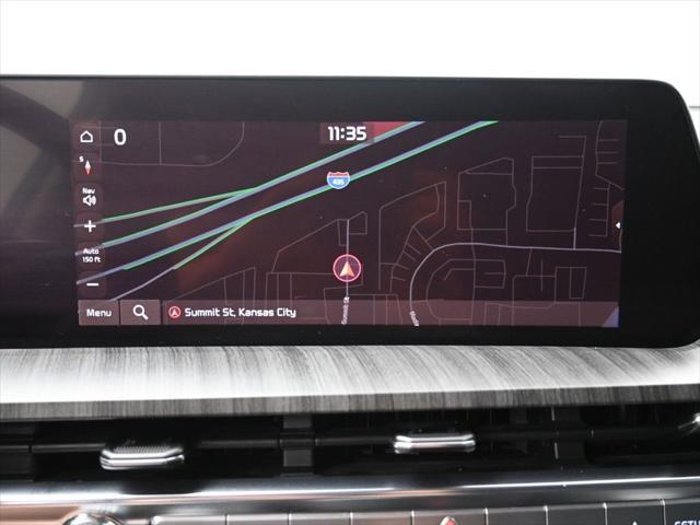 Photo of 2023 Glacial White Pearl Kia Telluride