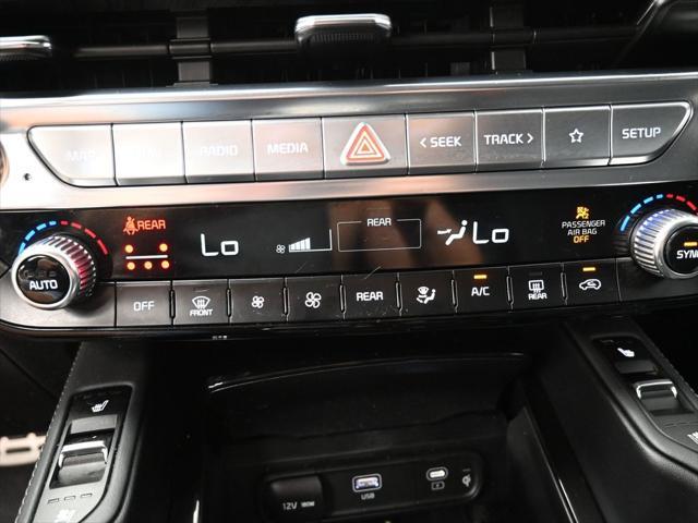 Photo of 2023 Glacial White Pearl Kia Telluride