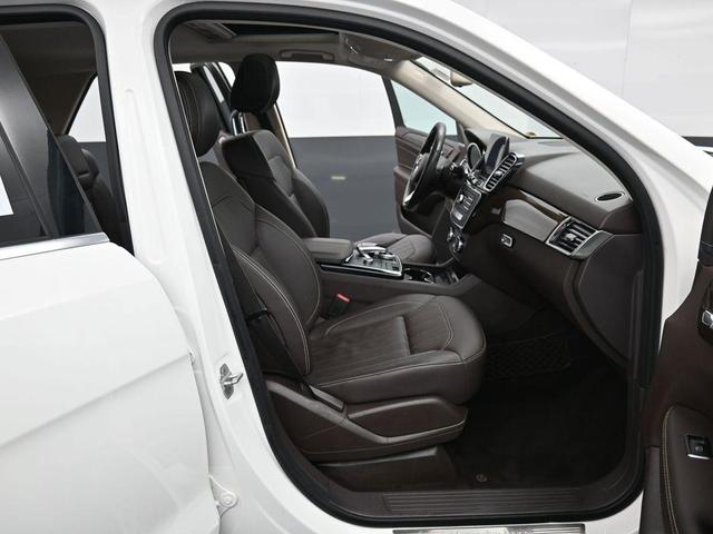 Photo of 2016 designo Diamond White Metallic Mercedes-Benz GLE-Class