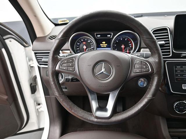Photo of 2016 designo Diamond White Metallic Mercedes-Benz GLE-Class