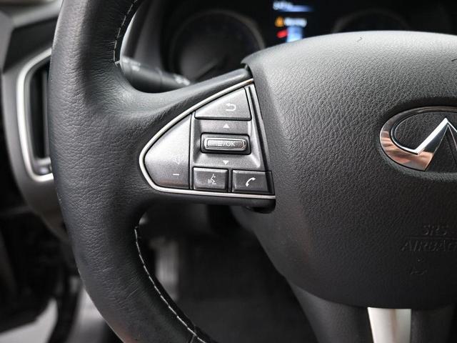 Photo of 2015 Black Obsidian INFINITI Q50