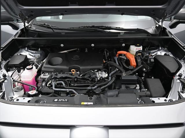Photo of 2024 Silver Sky Toyota RAV4 Hybrid