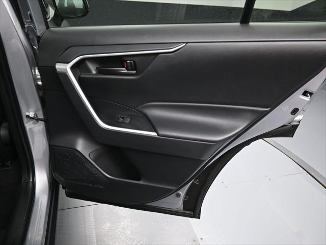 Photo of 2024 Silver Sky Toyota RAV4 Hybrid