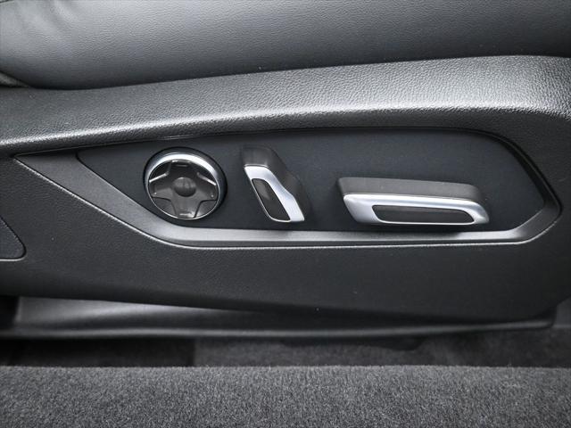 Photo of 2022 Modern Steel Metallic Acura TLX