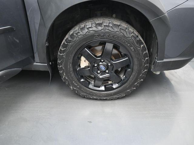 Photo of 2022 Gray Metallic Subaru Outback
