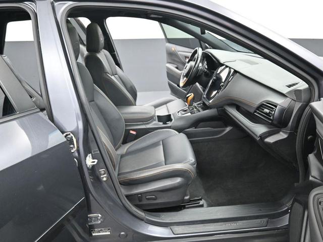 Photo of 2022 Gray Metallic Subaru Outback