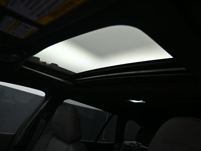Photo of 2022 Gray Metallic Subaru Outback
