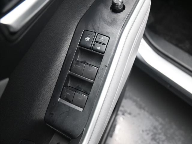 Photo of 2021 Celestial Silver Metallic Toyota Highlander