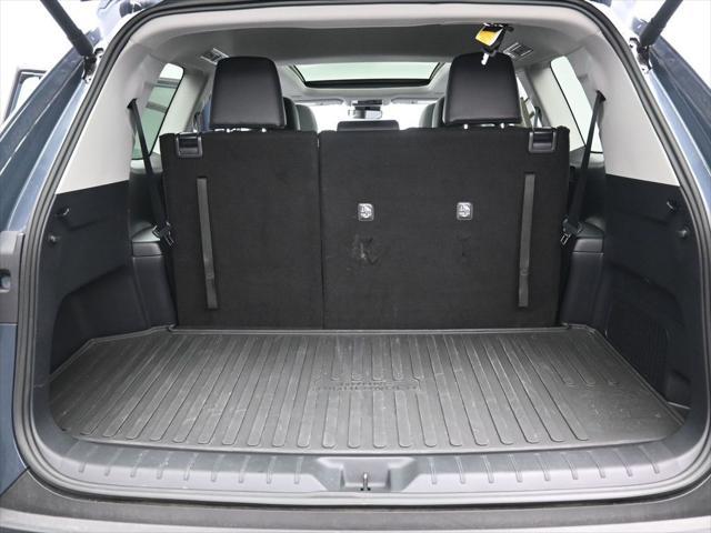 Photo of 2025 Cloud Toyota Grand Highlander Hybrid