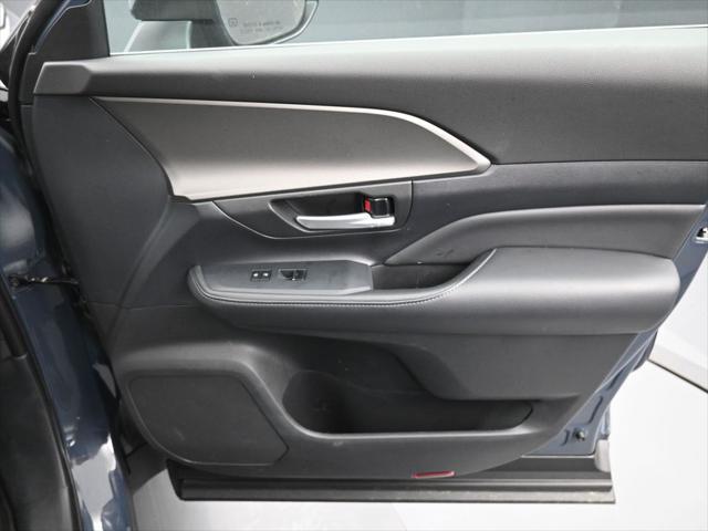 Photo of 2025 Cloud Toyota Grand Highlander Hybrid