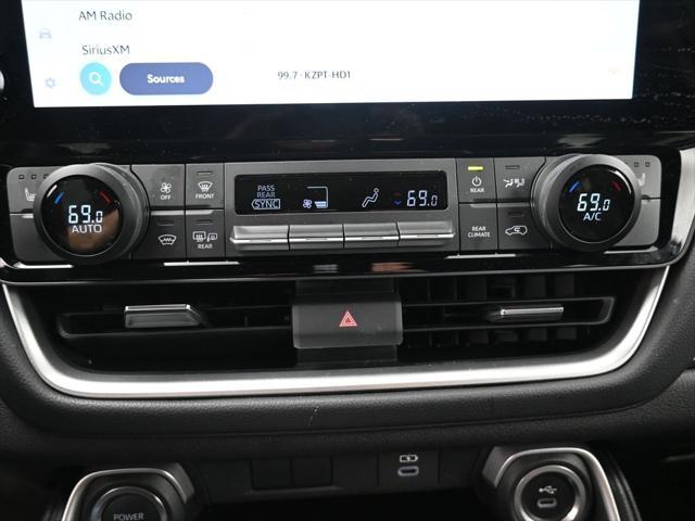 Photo of 2025 Cloud Toyota Grand Highlander Hybrid