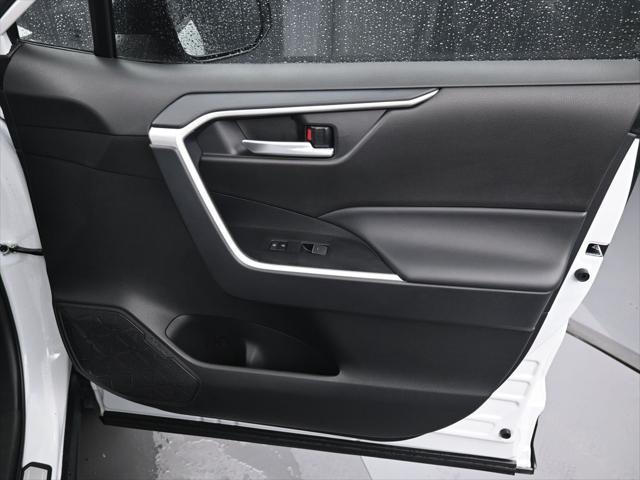 Photo of 2024 Pearl Toyota RAV4 Hybrid