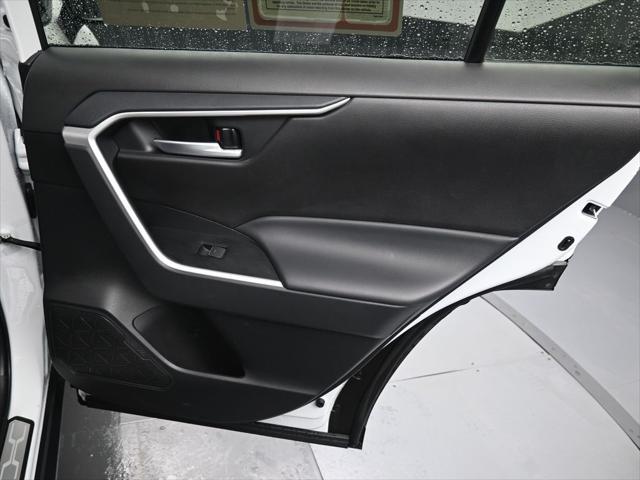Photo of 2024 Pearl Toyota RAV4 Hybrid
