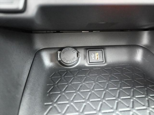 Photo of 2024 Pearl Toyota RAV4 Hybrid