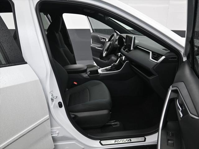 Photo of 2024 Pearl Toyota RAV4 Hybrid