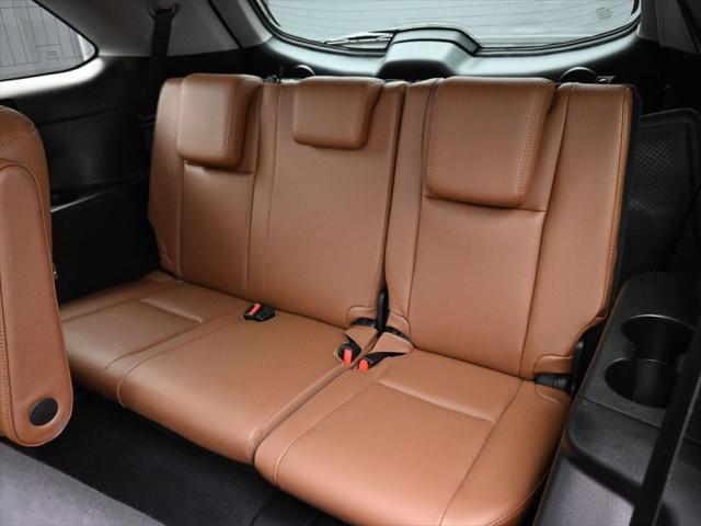 Photo of 2018 Ooh La La Rouge Mica Toyota Highlander