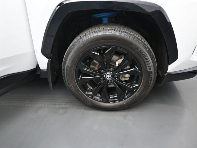 Photo of 2023 Pearl Toyota RAV4 Hybrid