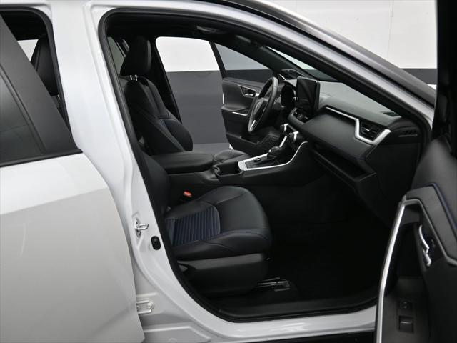 Photo of 2023 Pearl Toyota RAV4 Hybrid