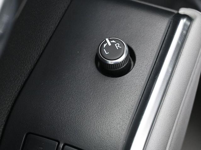Photo of 2022 Magnetic Gray Metallic Toyota Highlander Hybrid