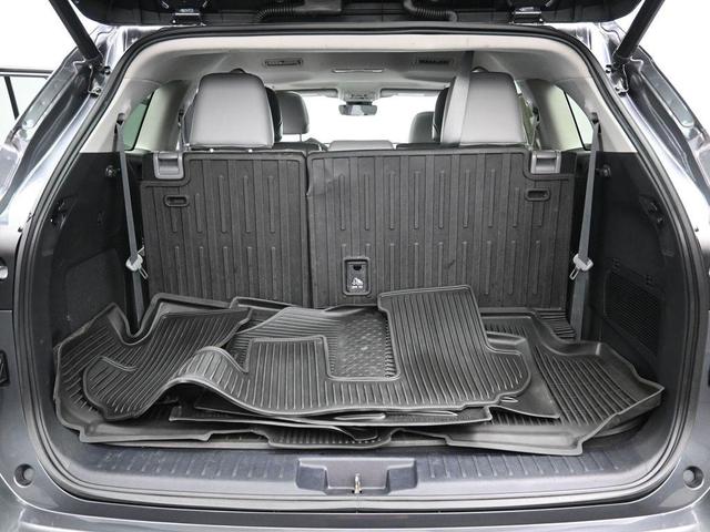 Photo of 2022 Magnetic Gray Metallic Toyota Highlander Hybrid