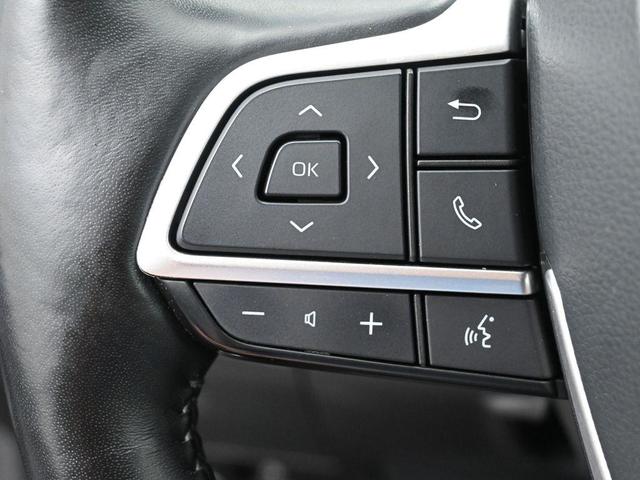 Photo of 2022 Magnetic Gray Metallic Toyota Highlander Hybrid