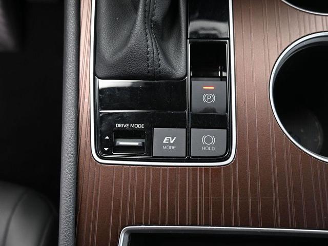 Photo of 2023 Predawn Gray Mica Toyota Sienna
