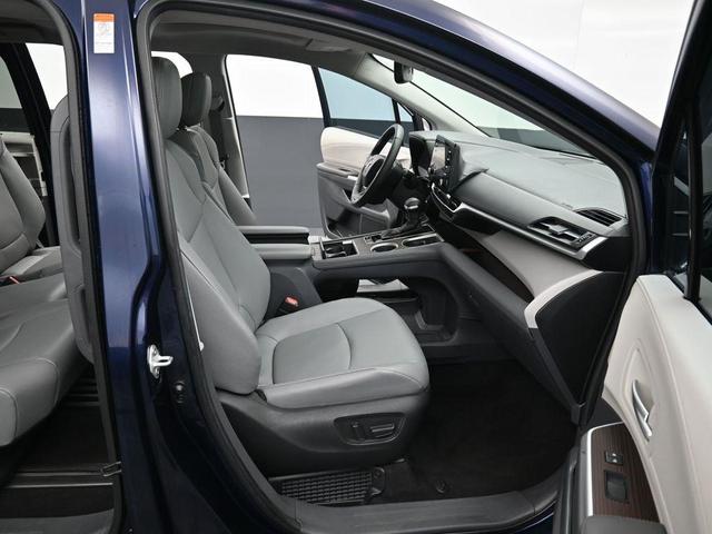 Photo of 2023 Predawn Gray Mica Toyota Sienna