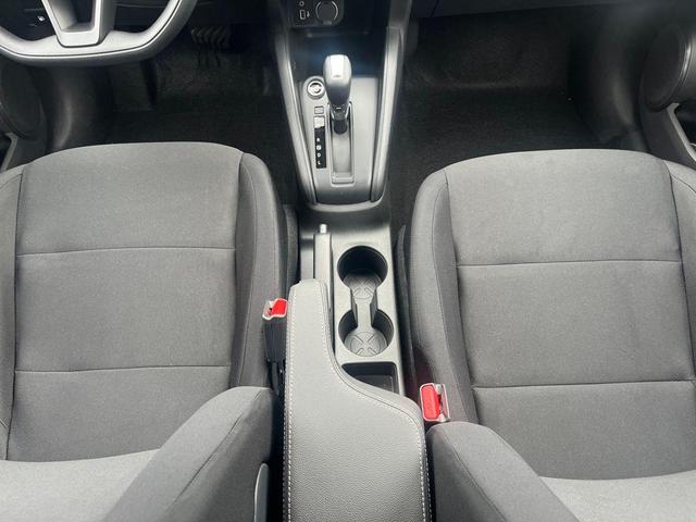 Photo of 2025 Super Black Nissan Kicks Play