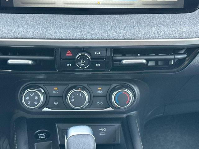 Photo of 2025 Scarlet Ember T Nissan Kicks