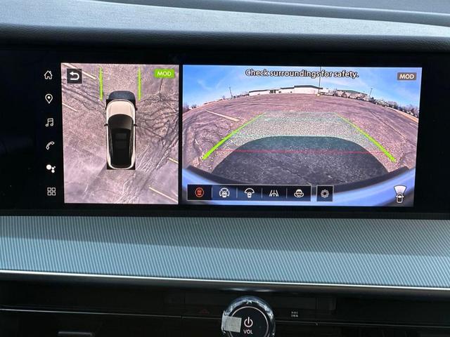 Photo of 2025 Brilliant Silver Metallic Nissan Murano